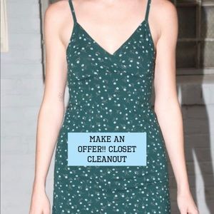 Brandy Melville amara dress green - worn once🤍